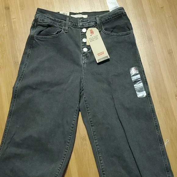 Nwt Levi's mile wide button crop sz 28 - Picture 3 of 4